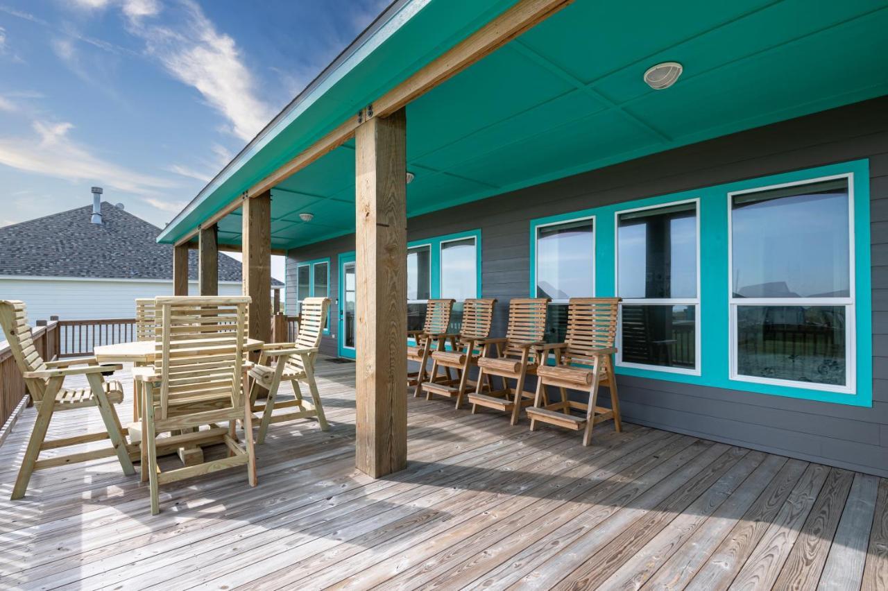 Stylish 4Br Crystal Beach Retreat Walk To Beach Bolivar Peninsula Eksteriør billede
