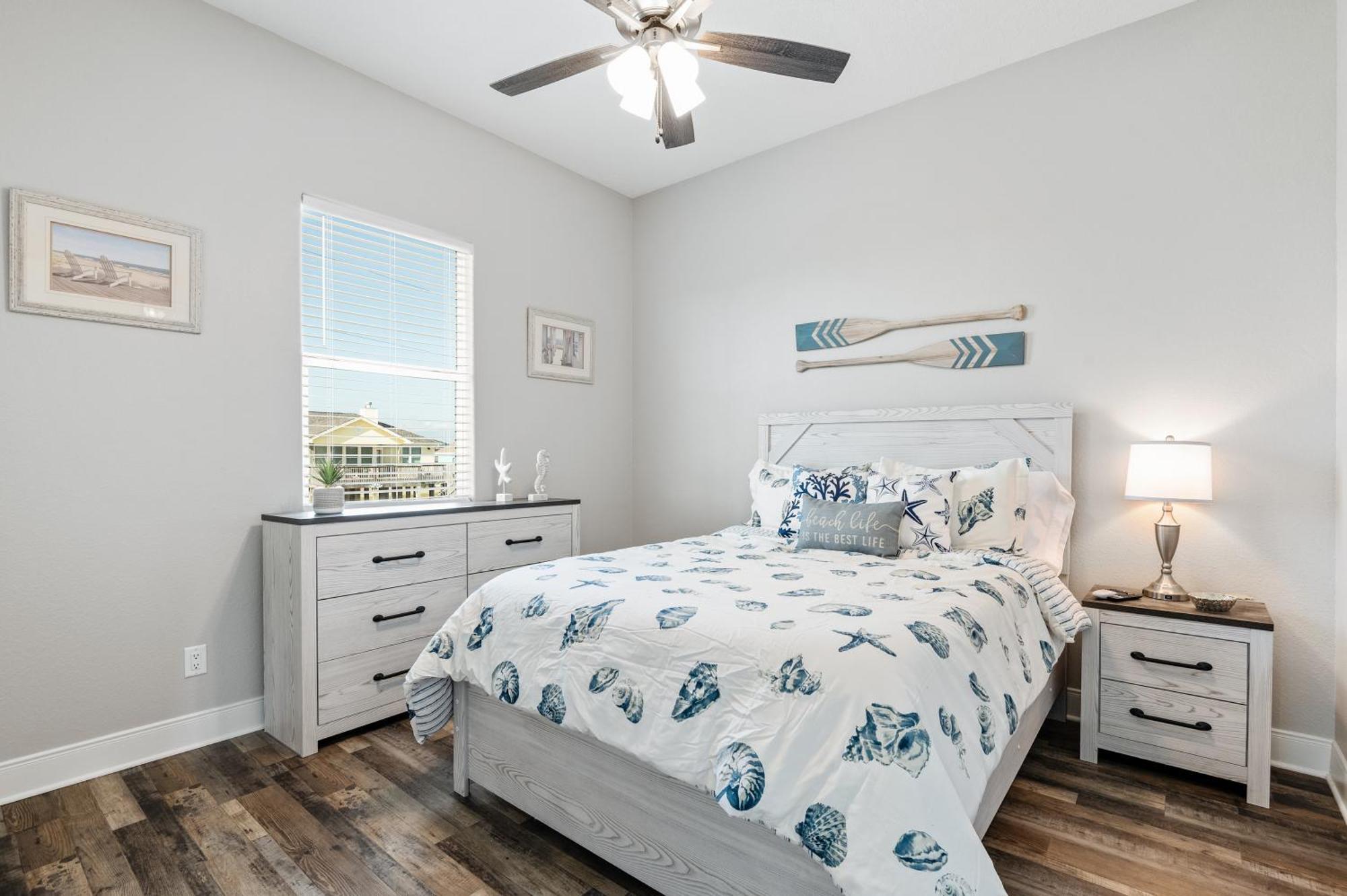 Stylish 4Br Crystal Beach Retreat Walk To Beach Bolivar Peninsula Eksteriør billede